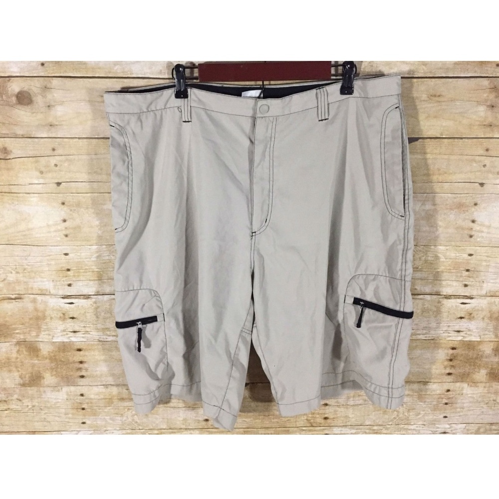 Foot Locker Men's Cargo Shorts Size 40